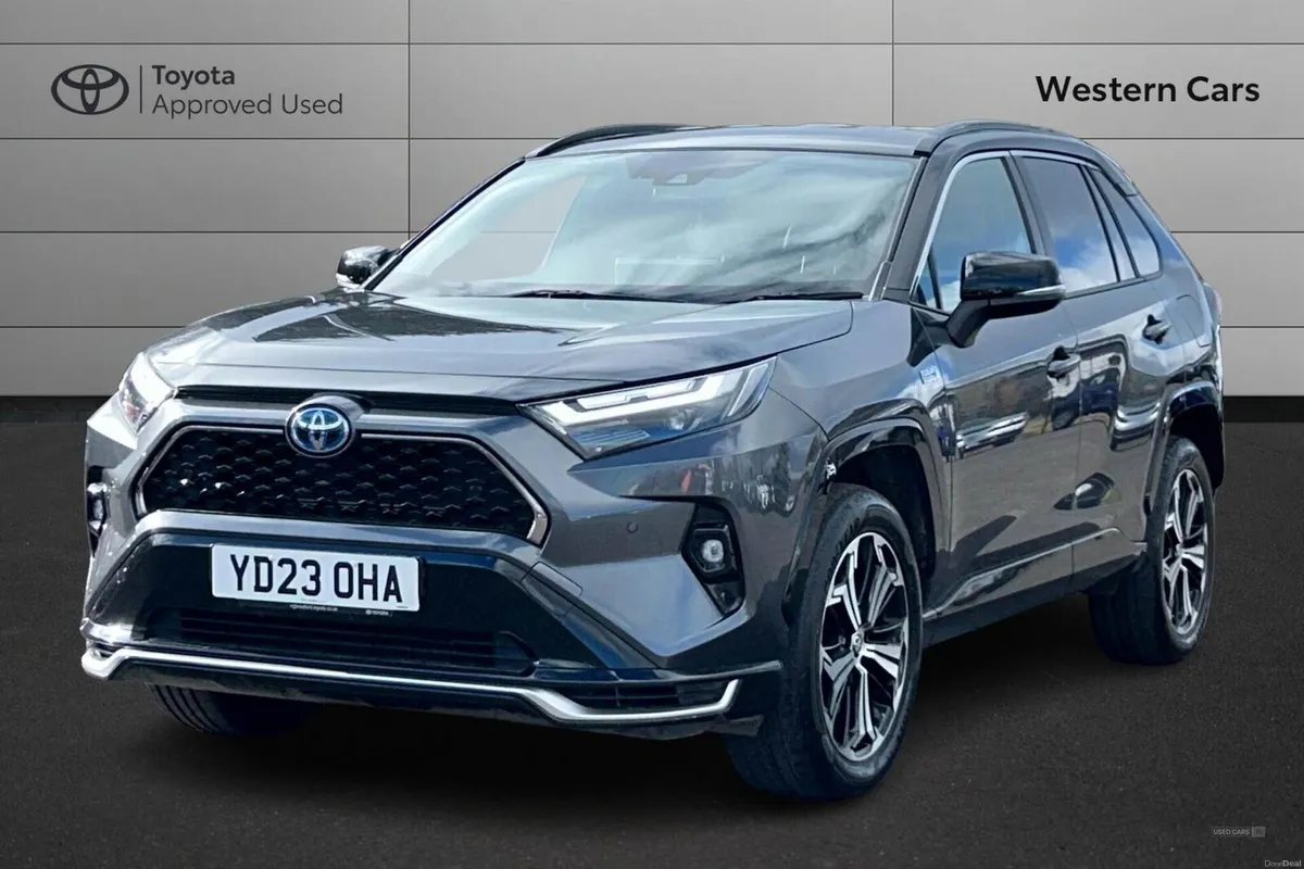 Toyota RAV4 2.5 VVT 18.1kWh Dynamic CVT 4WD Euro 6 - Image 3