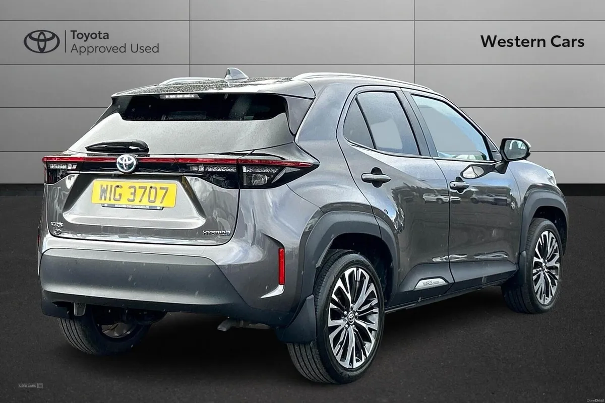 Toyota Yaris Cross 1.5 VVT-h Excel E-CVT Euro 6 (s - Image 2