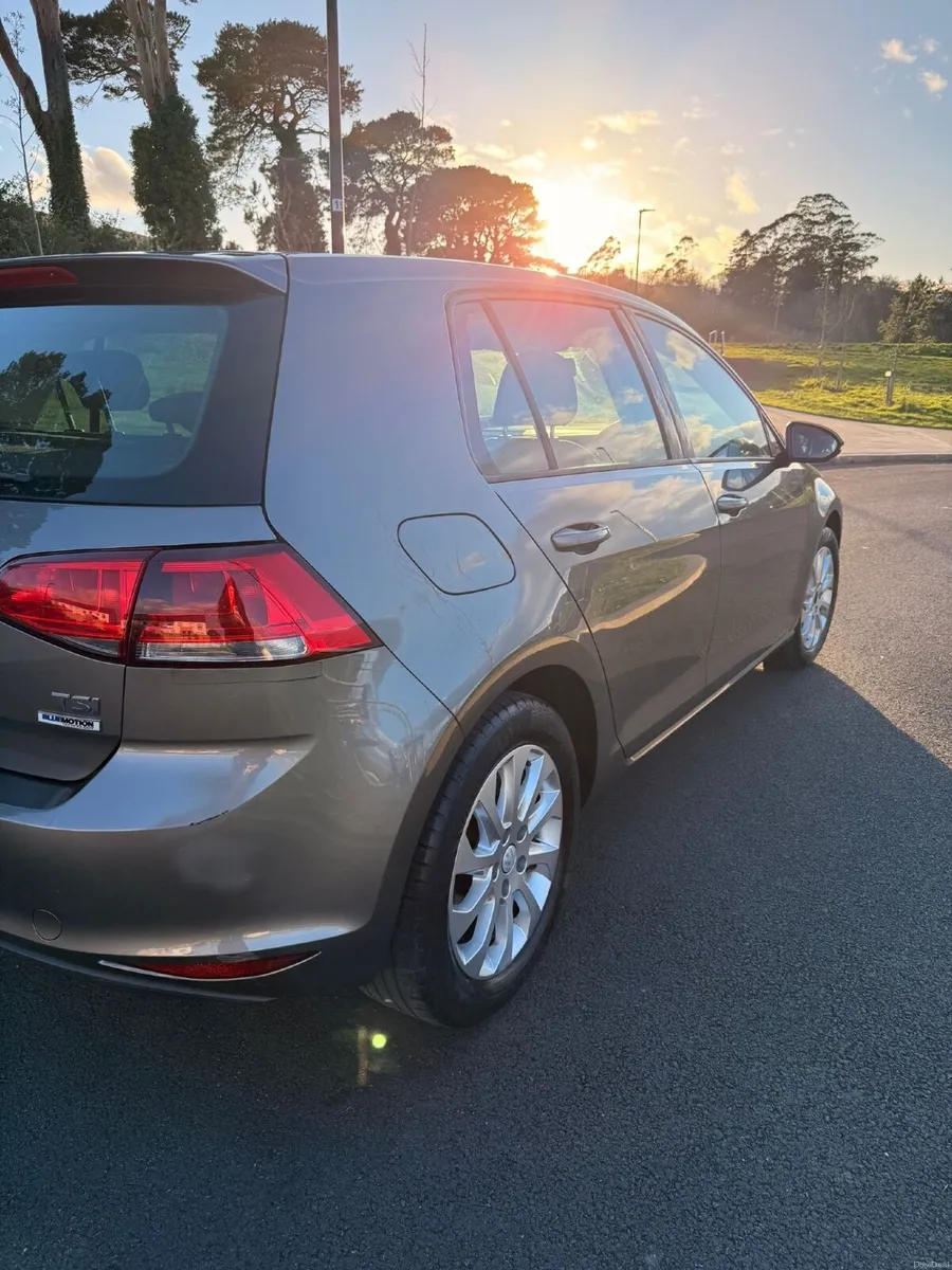 Volkswagen Golf 2015 - Image 2