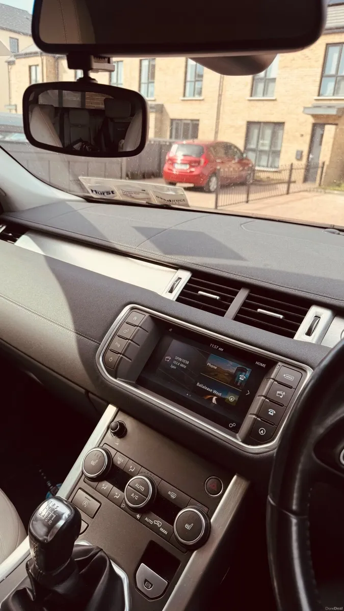 Land Rover Range Rover Evoque 2017 - Image 3