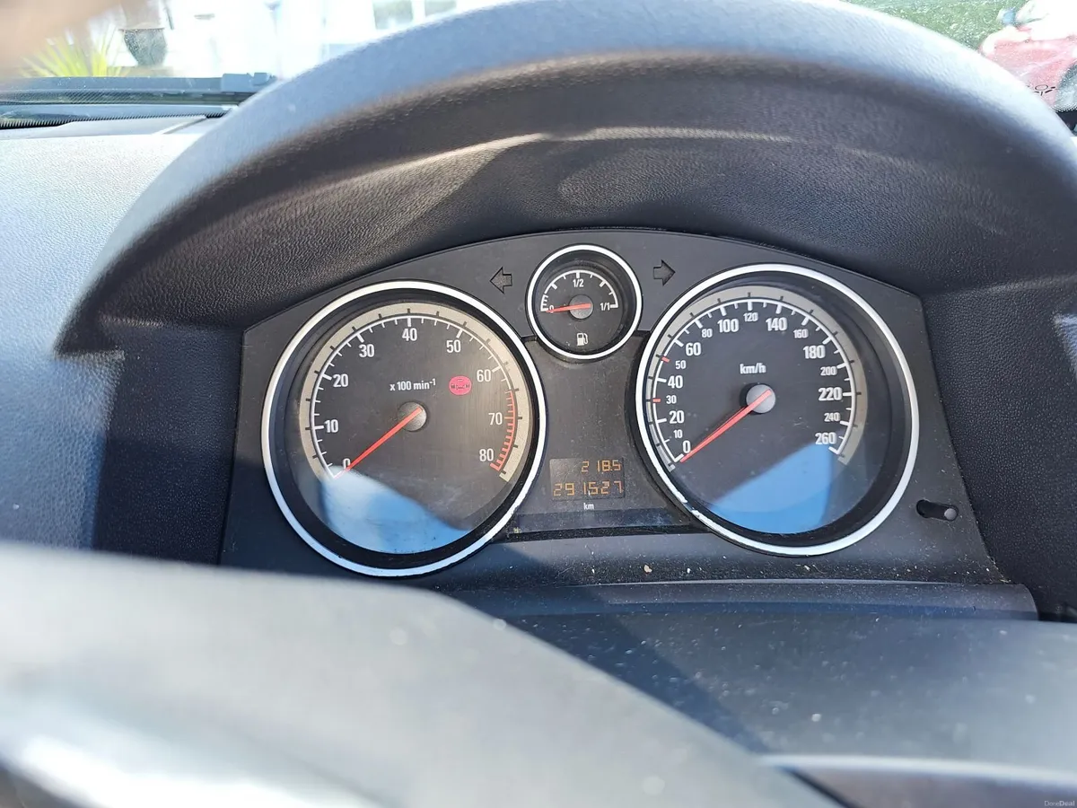 Opel Astra 2008 - Image 4