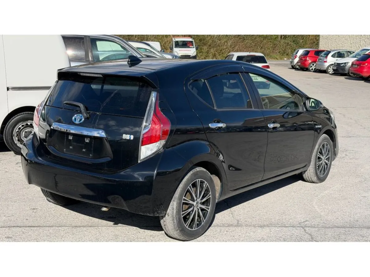 Toyota Aqua 1.5 Style PORTLAOISE - Image 3