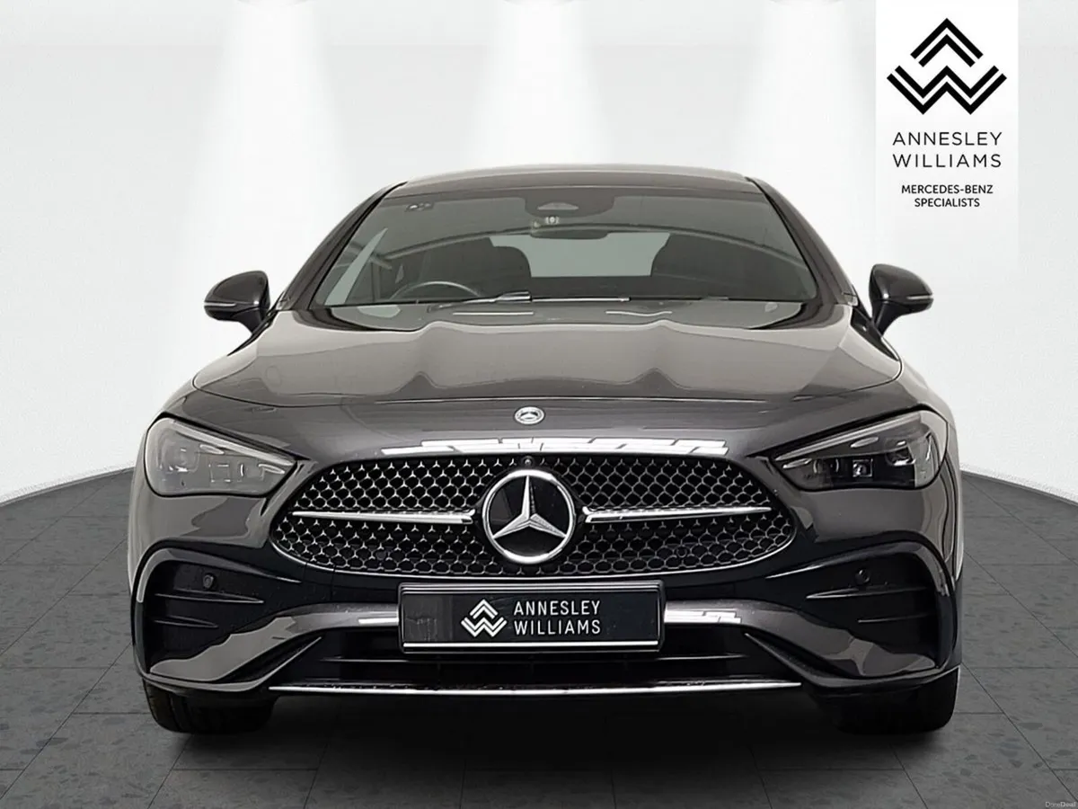 Mercedes-Benz CLE CLE300e  AMG Line Premium - Image 3