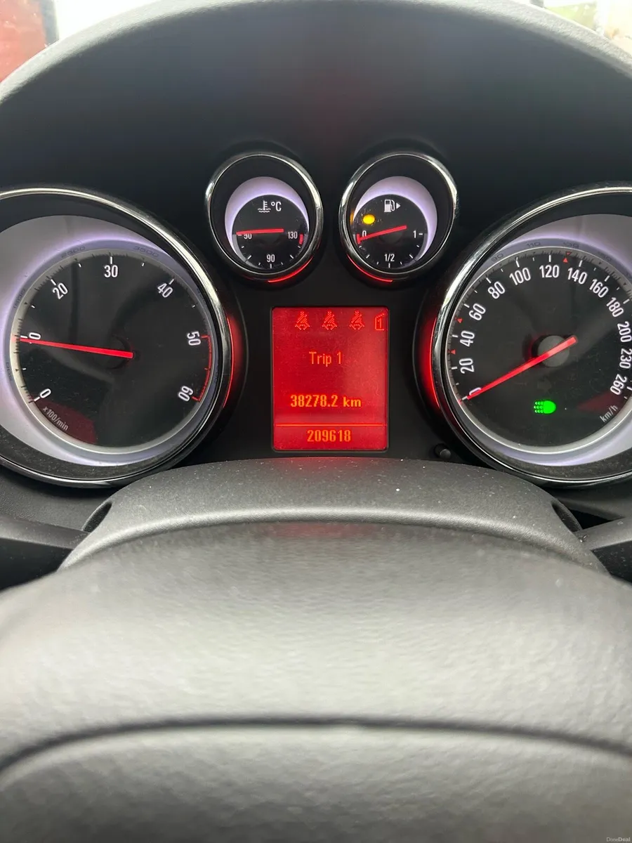 Opel Astra - Image 4