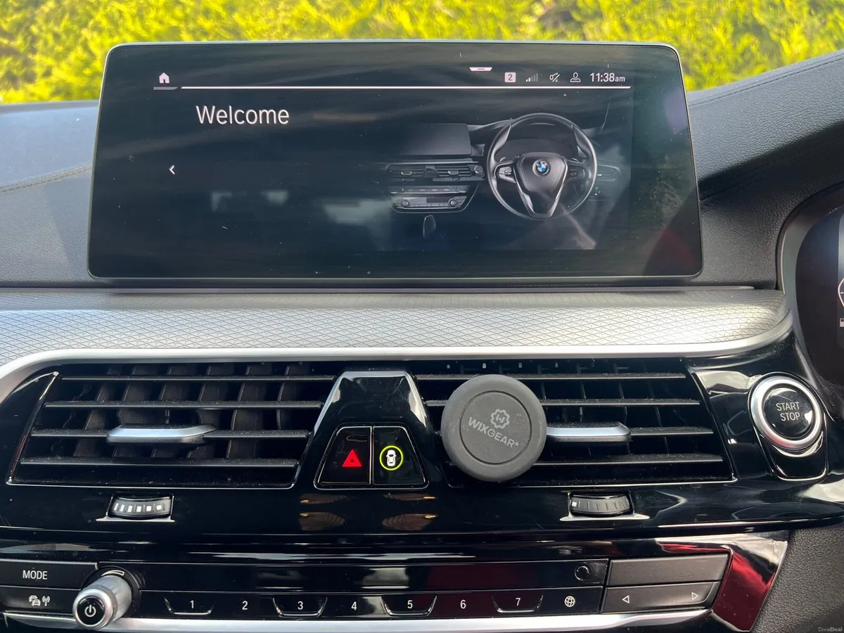 BMW 5-Series 2019 - Image 4