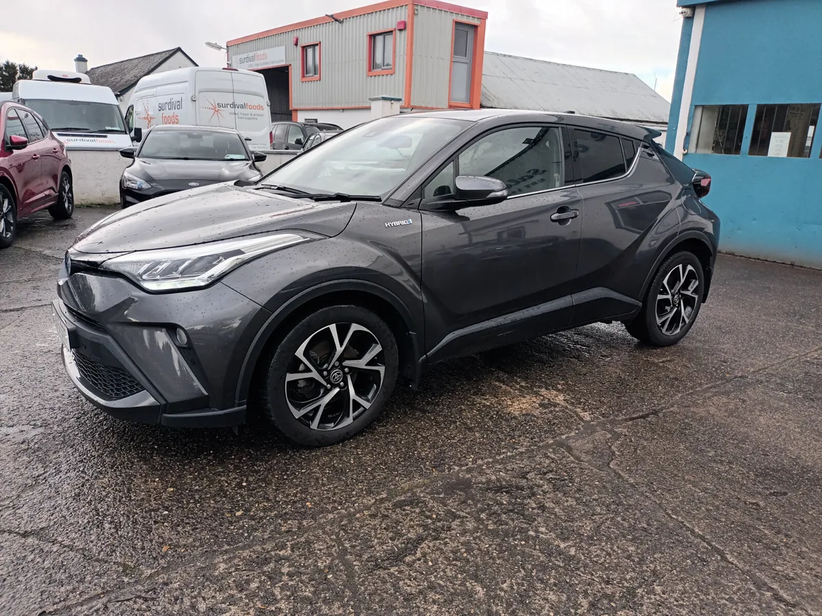 2022 Toyota C-HR 1.8 HYBRID SPORT BITONE - Image 4