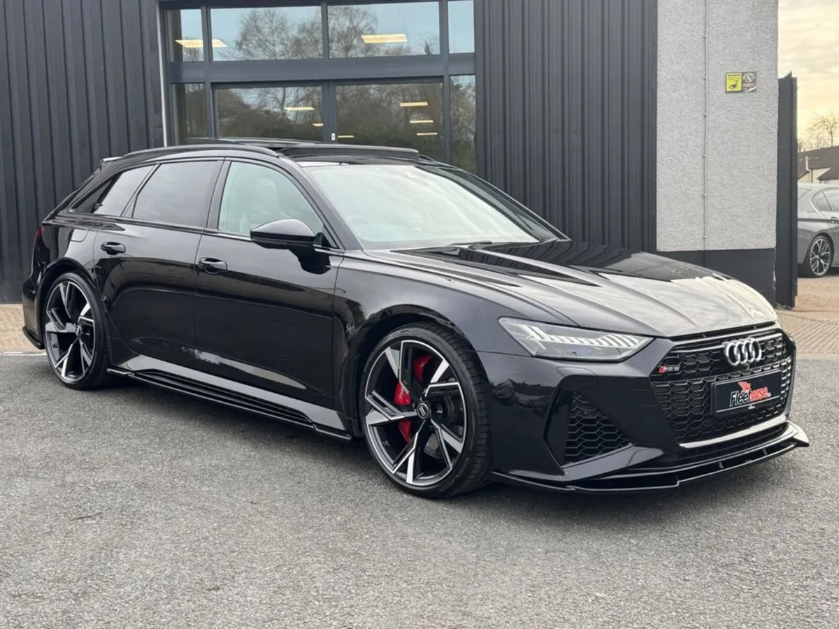 4.0 TFSI V8 Launch Edition Estate 5dr Petrol Tiptr - Image 1