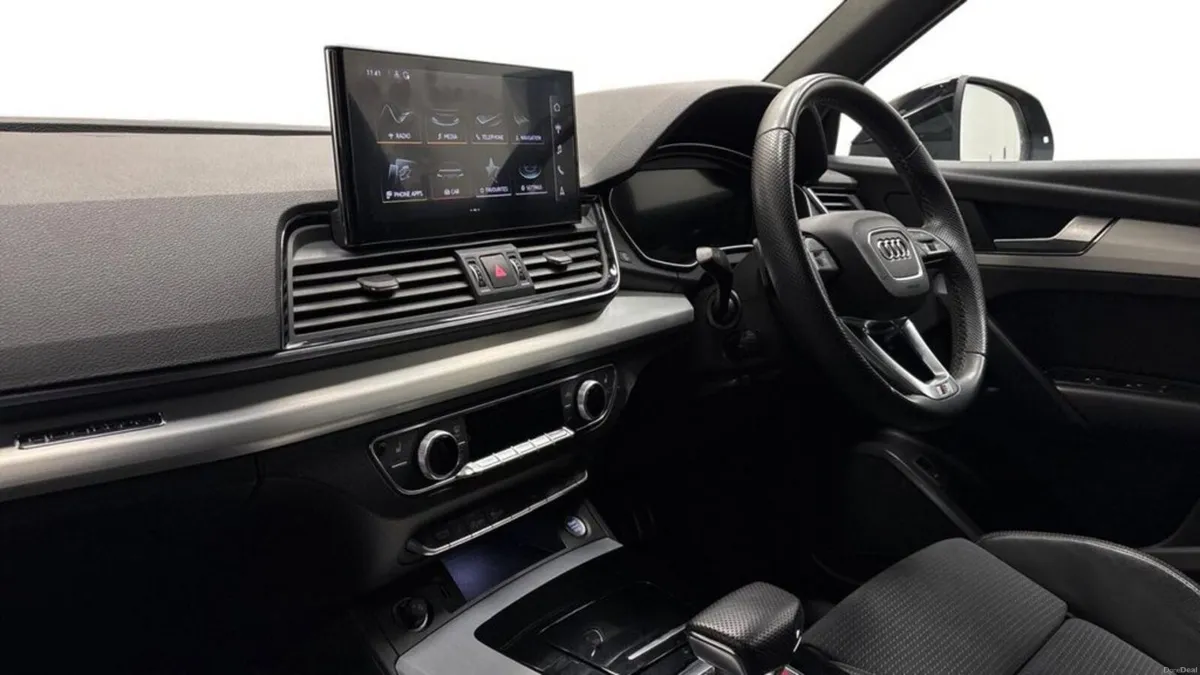 2.0 TDI 40 S line SUV 5dr Diesel S Tronic quattro - Image 4