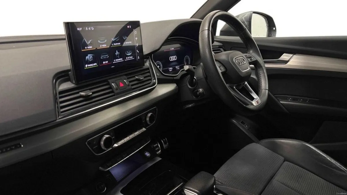 2.0 TDI 40 S line SUV 5dr Diesel S Tronic quattro - Image 4