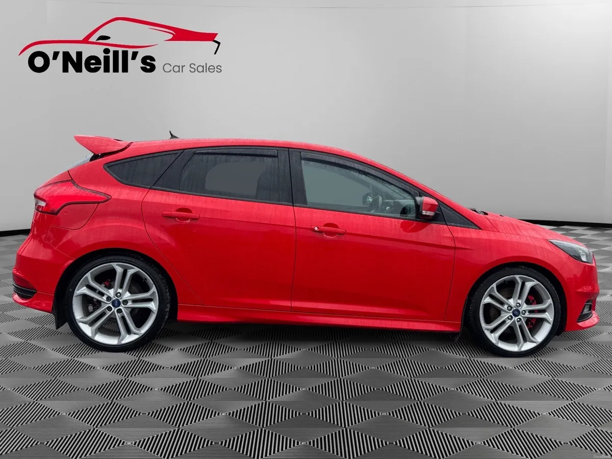 Ford Focus 2018 2.0 TDCI ST-2 185PS 5DR - Image 2