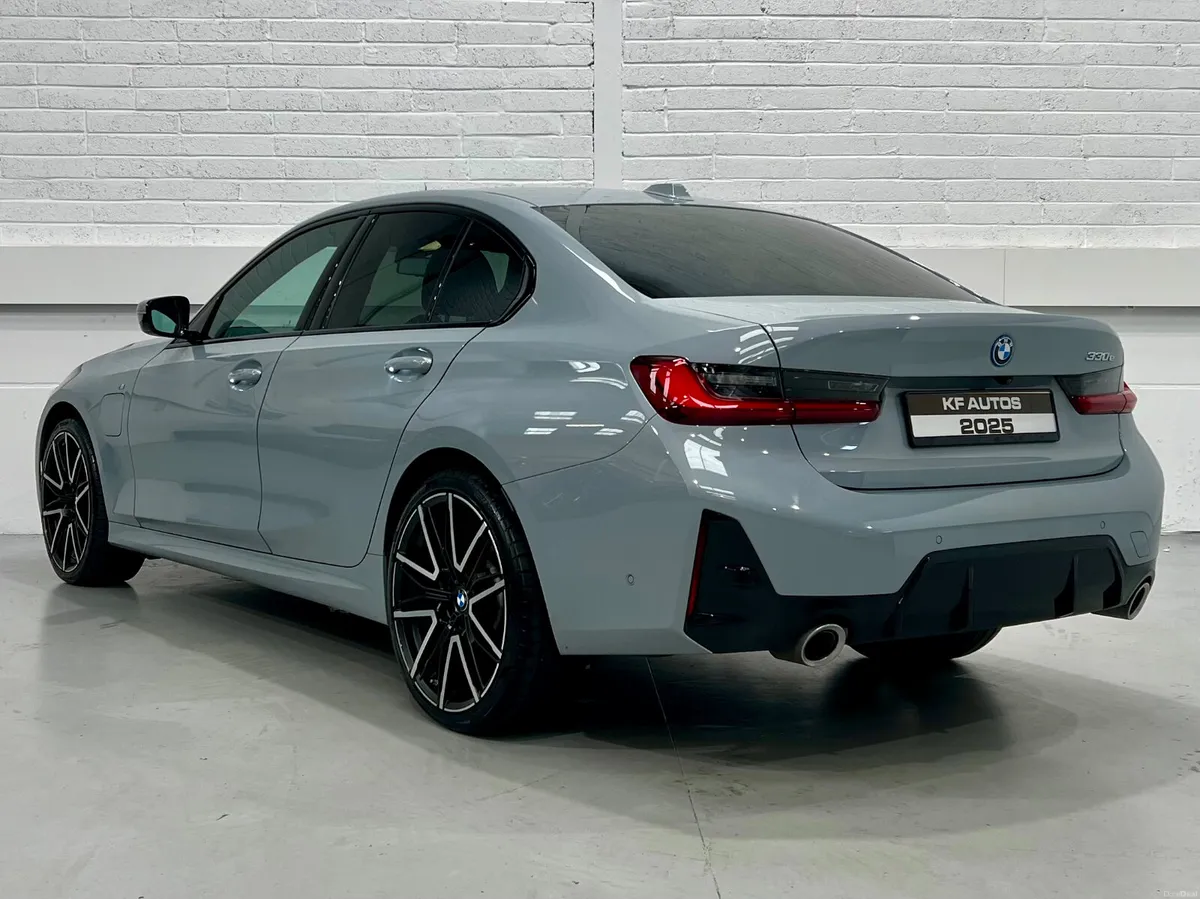 BMW 3 Series 330e M Sport Auto - 19.5kWh / 100 km - Image 4