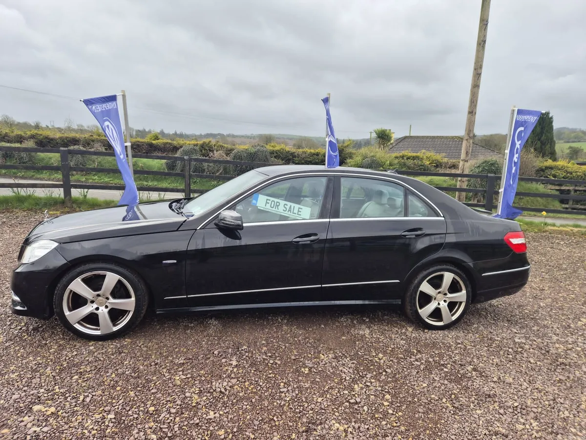 Mercedes Benz E 220D sport edition - Image 2