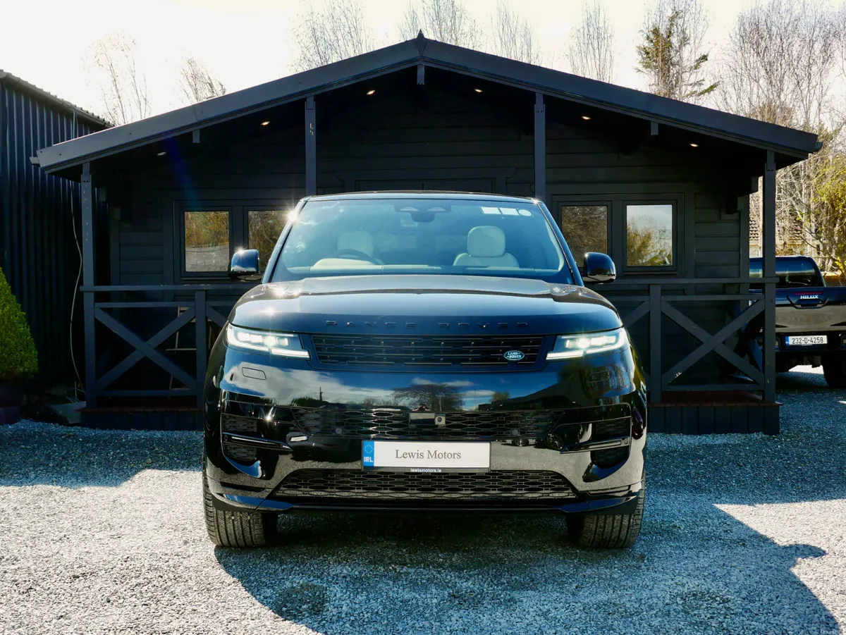 2026 Range Rover Sport Dynamic SE P460e STEALTH ED - Image 2