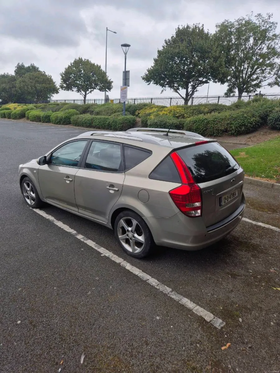 Kia ceed estate - Image 2
