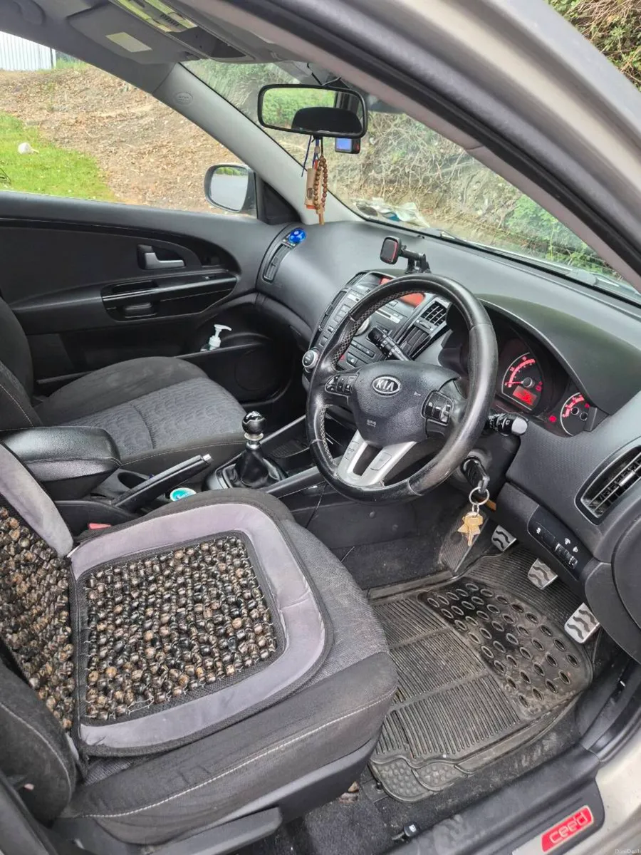 Kia ceed 1.6 diesel estate - Image 4