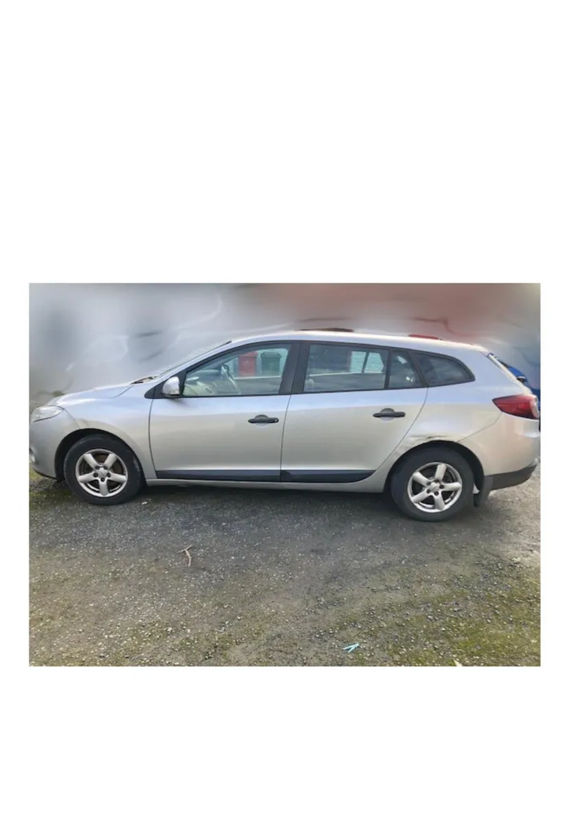 Renault Megane 2011 - Image 2