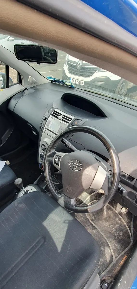 Toyota Yaris 2007 - Image 3