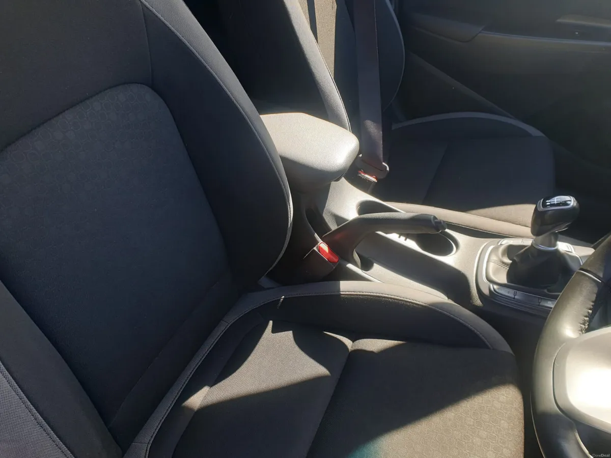 Hyundai KONA 2019 - Image 6