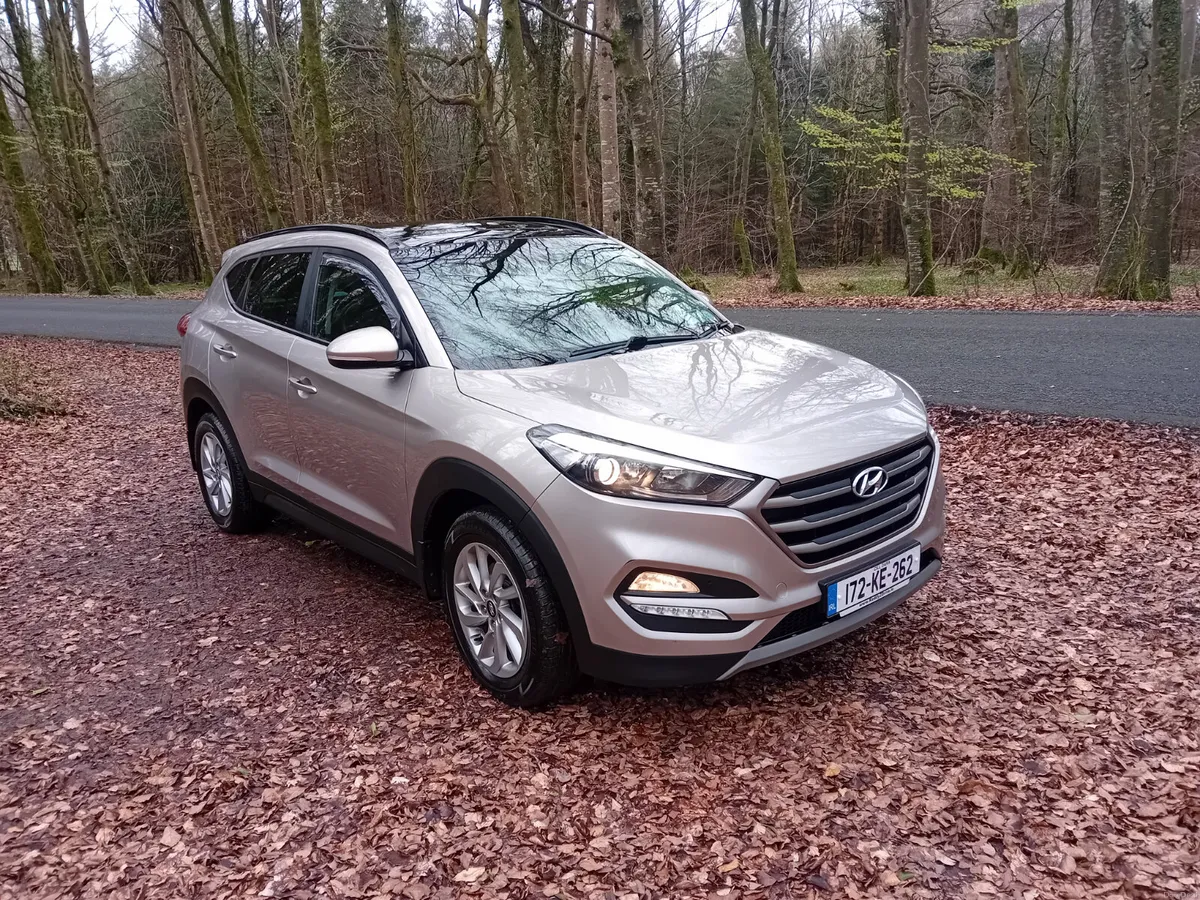 172 HYUNDAI TUCSON  1.7 CRDI PREMIUM SUV 6 SPEED - Image 3