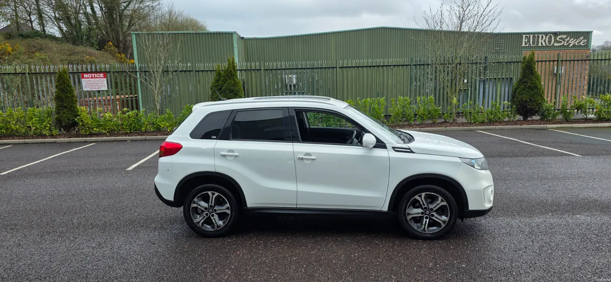 Suzuki Vitara 2018 Top Spec Model - Image 4