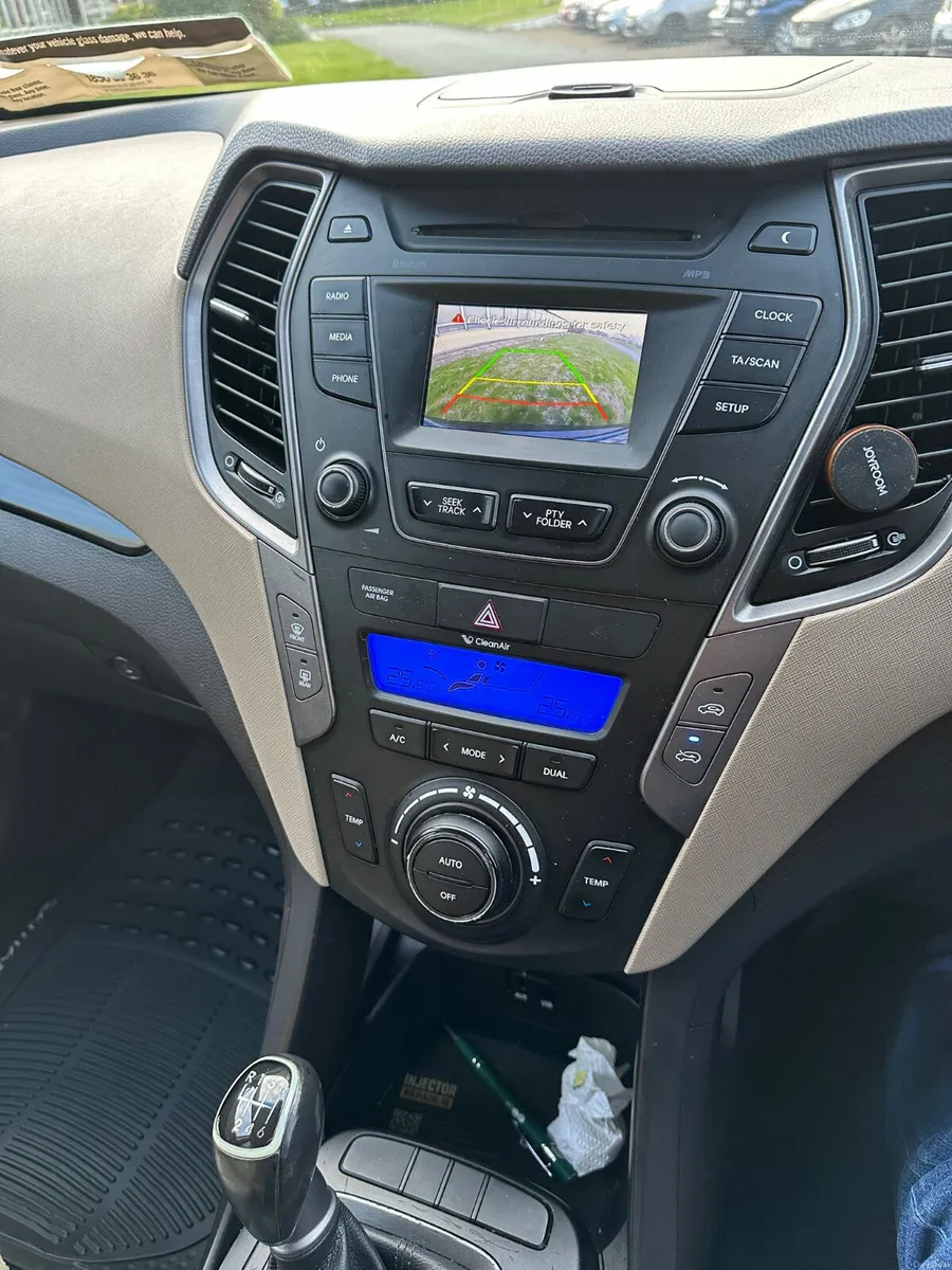 Hyundai Santa Fe four-wheel-drive new nct6/27 - Image 2