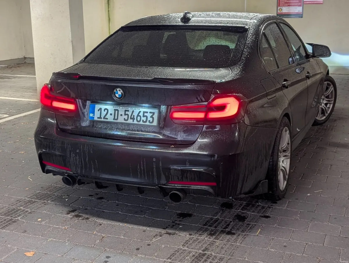 BMW 3-Series 2012 - Image 3