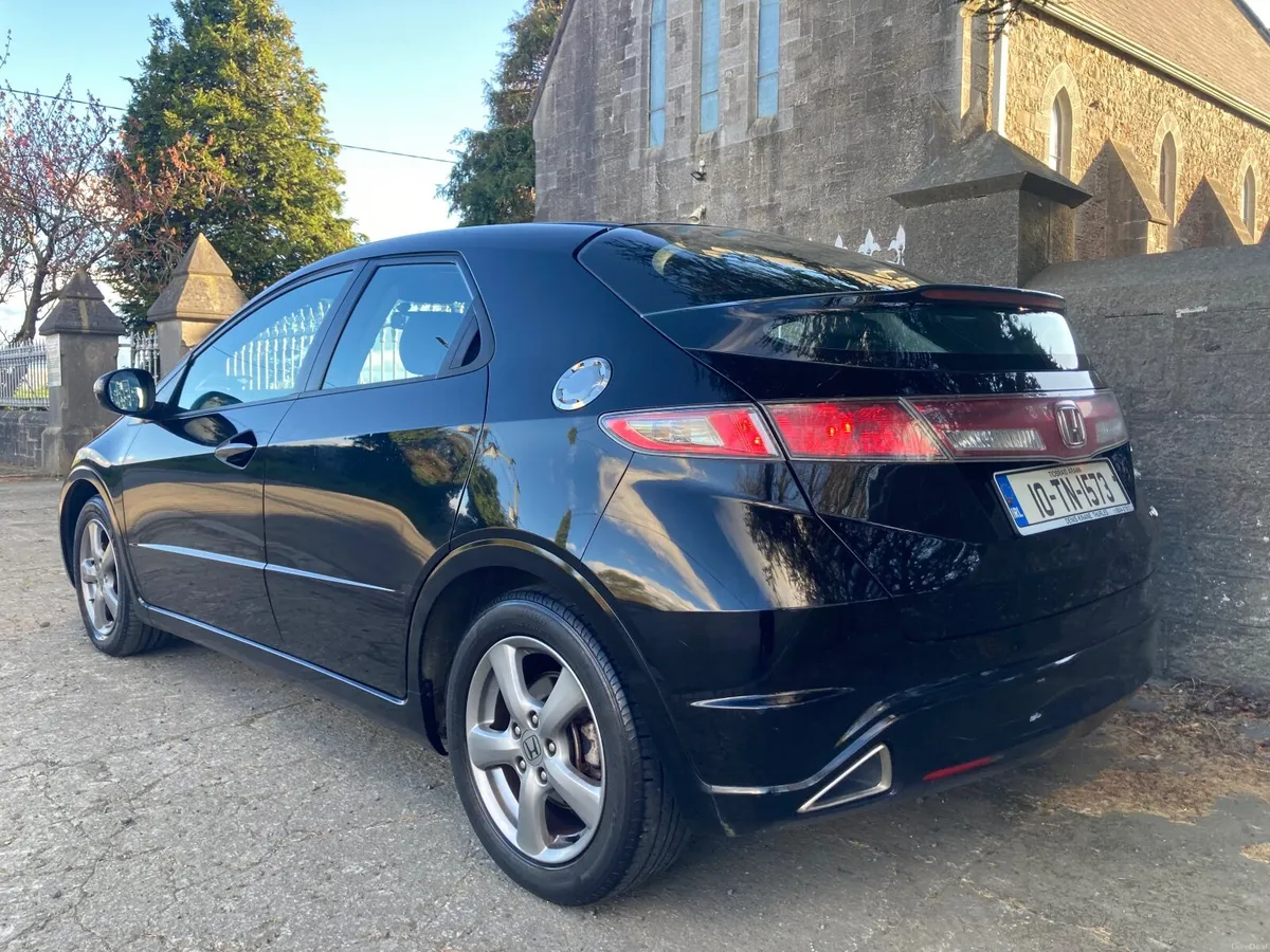 2010 Honda Civic NCT’d & Taxed - Image 4