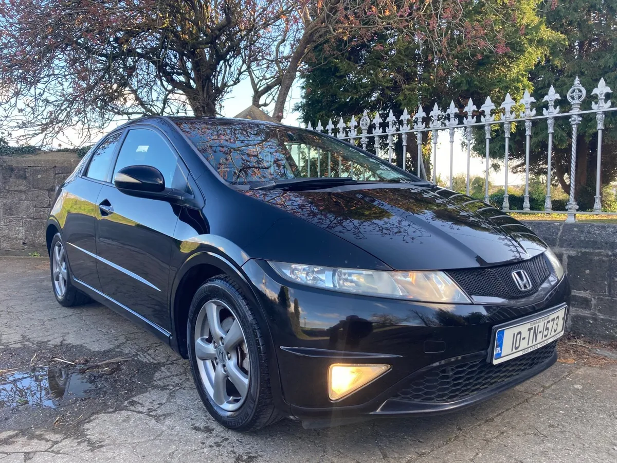 2010 Honda Civic NCT’d & Taxed - Image 2
