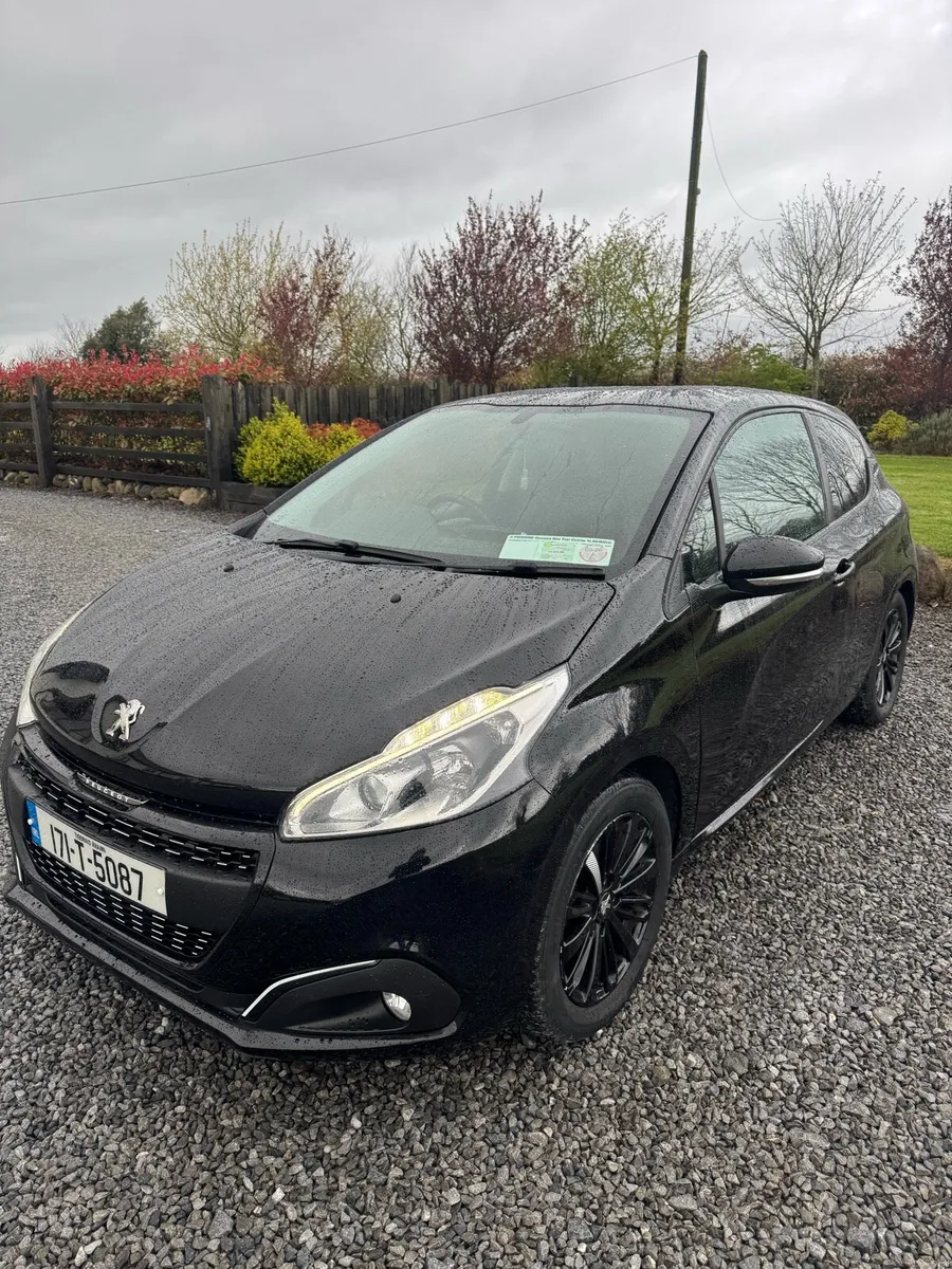 *2 year NCT* 2017 Peugeot 208 - Image 1