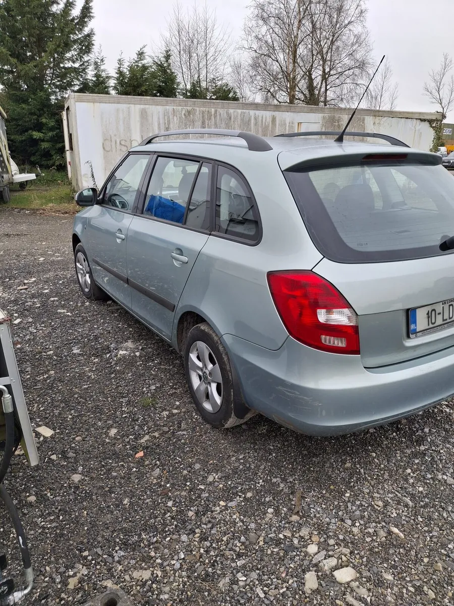 Skoda Fabia 2010 - Image 4