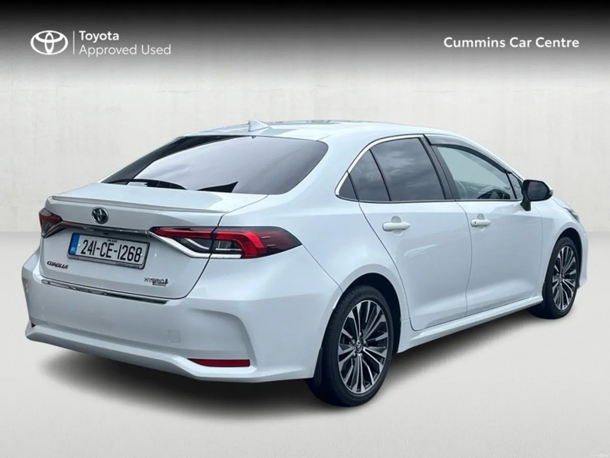 Toyota Corolla COROLLA LUNA SPORT SALOON - Image 2