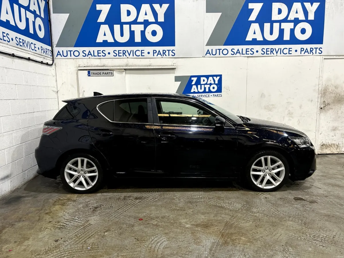 Lexus CT CT 200H ADVANCE 1.8 5DR CVT - Image 3