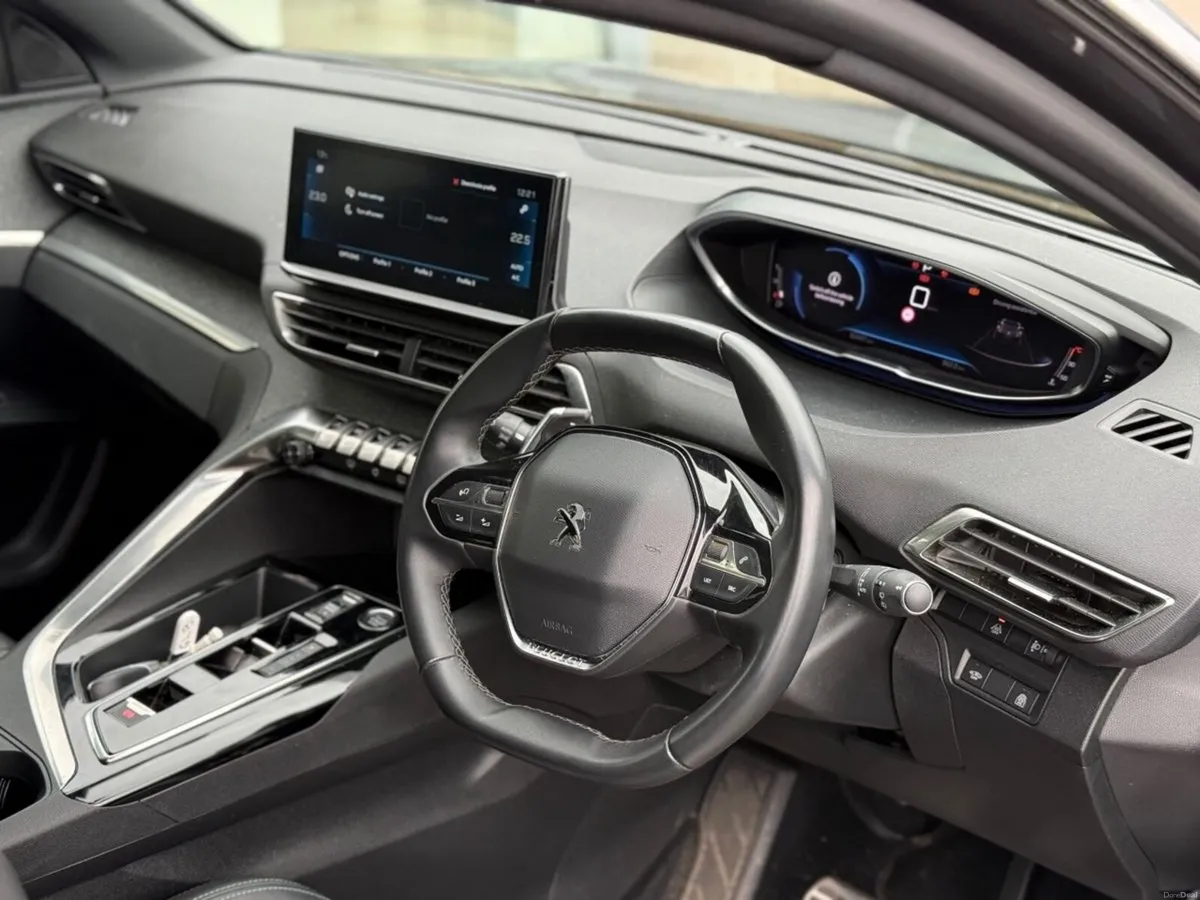 Peugeot 3008 1.5 BlueHDi 130bhp Auto Allure - Image 4