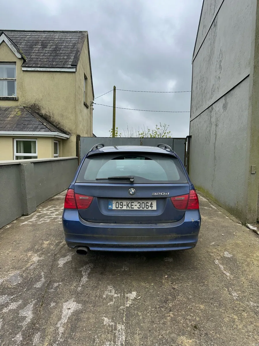 BMW e91 320d - Image 4