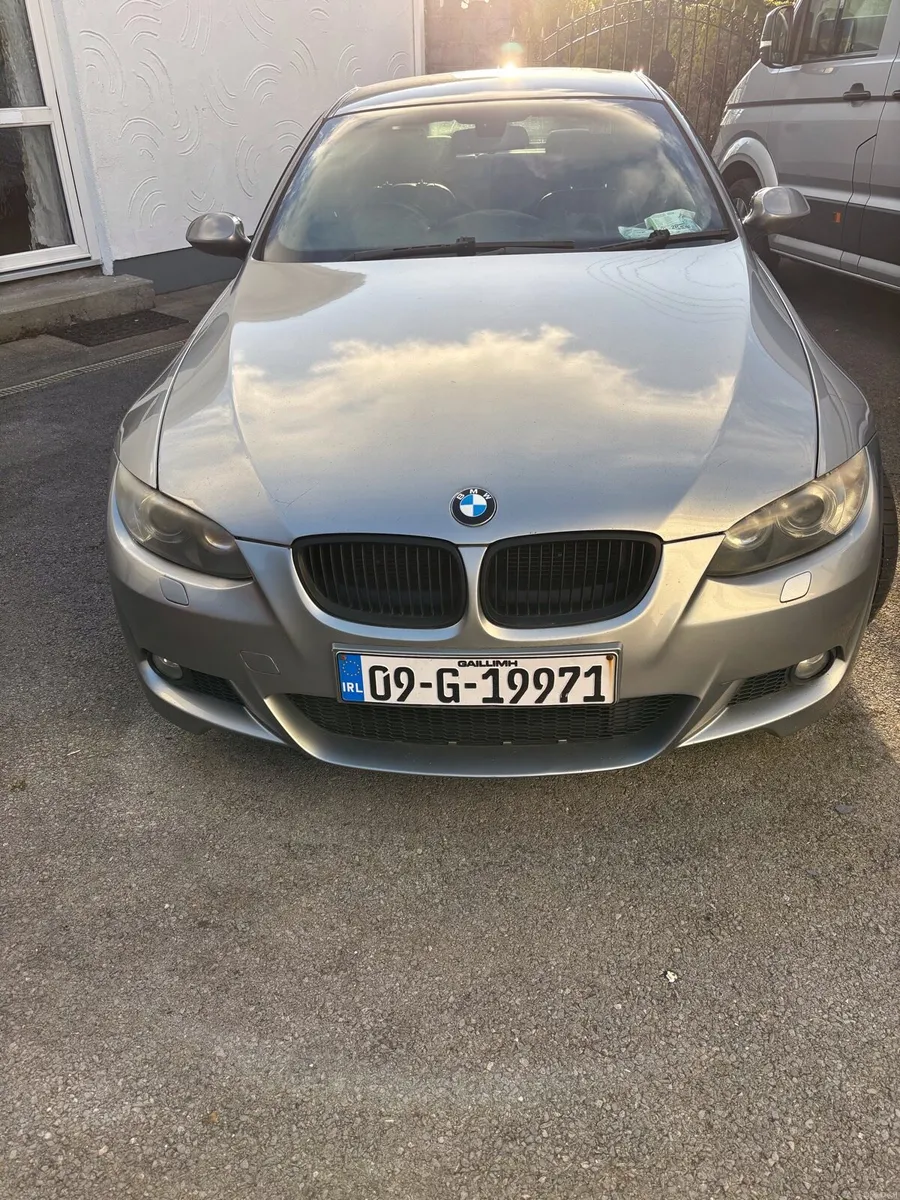 BMW 330D - Image 1