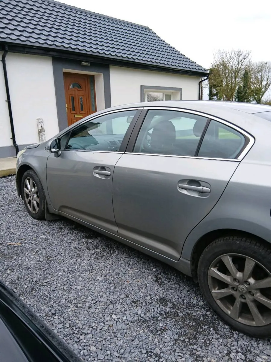 Toyota Avensis - Image 4