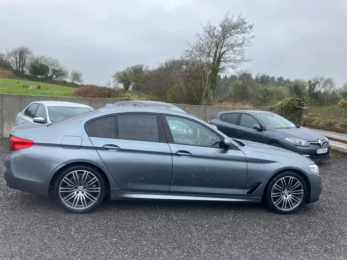 BMW 5-Series 2020 - Image 5