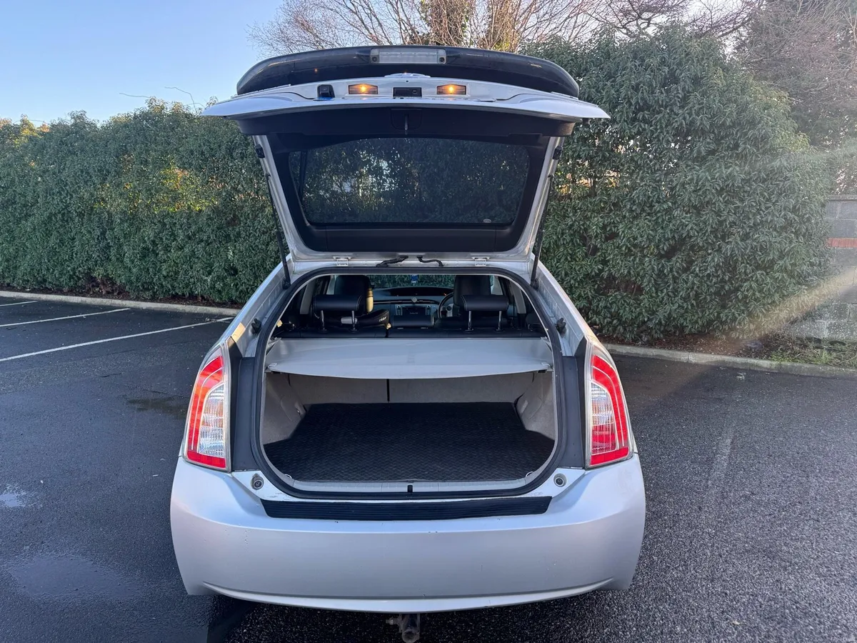Toyota Prius 2013 Hybrid Automatic - Image 4