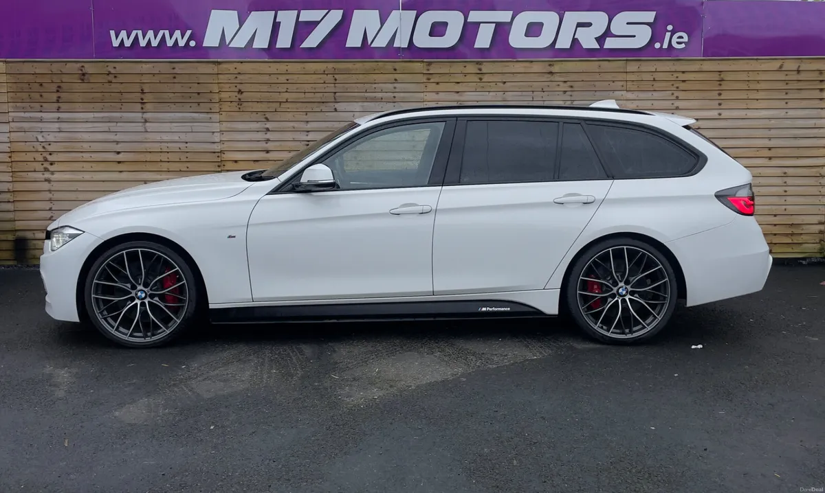 2016 BMW 320d MSport, Upgraded Alloys - Image 4