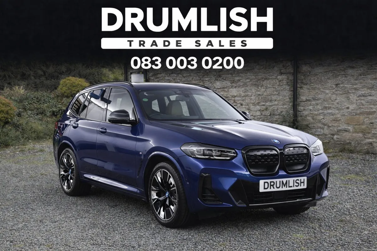 2022 Porsche Cayenne 3.0 V6 Hybrid Platinum - Image 4