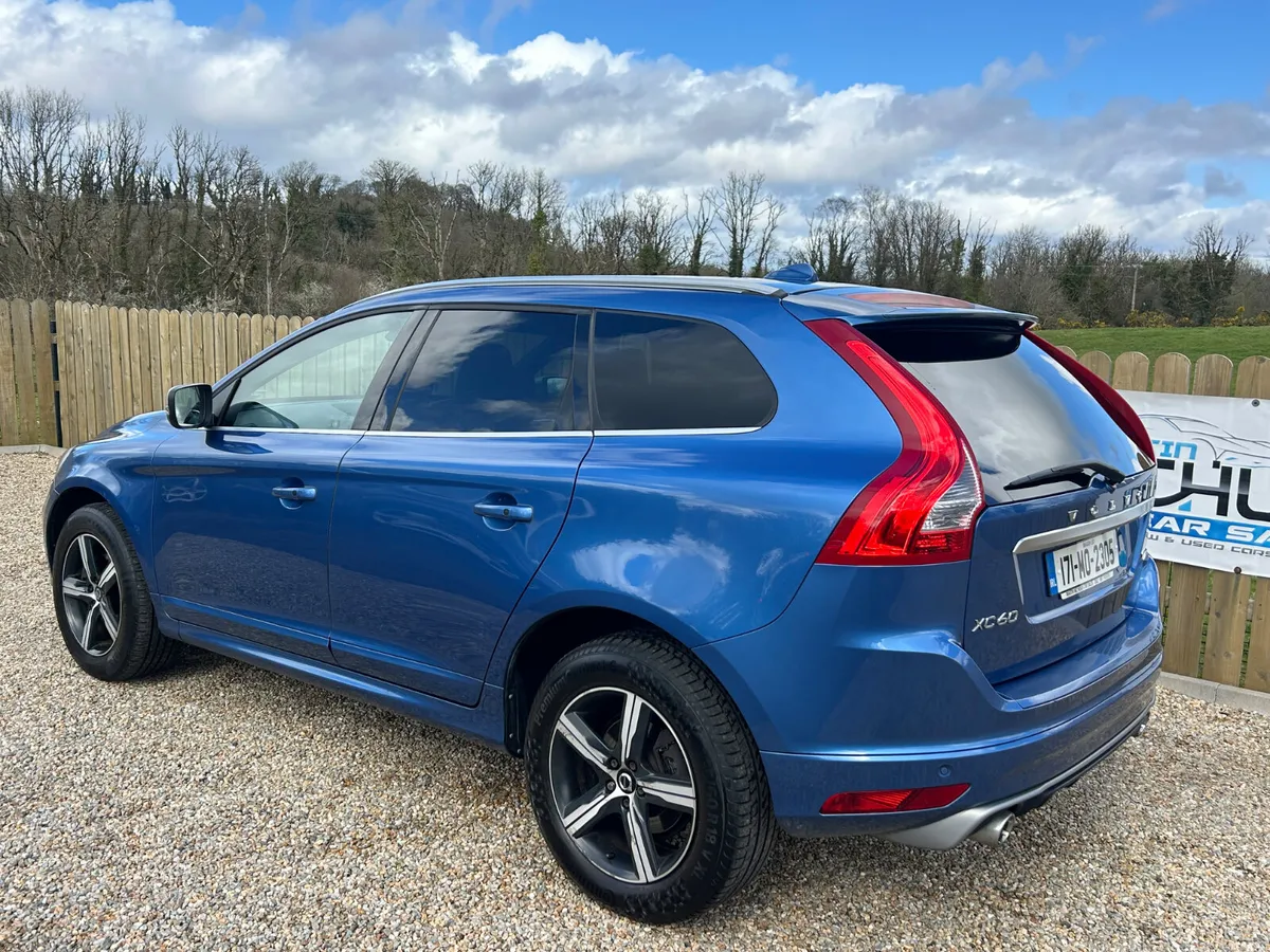 2017 Volvo XC60 R Design Automatic - Image 4