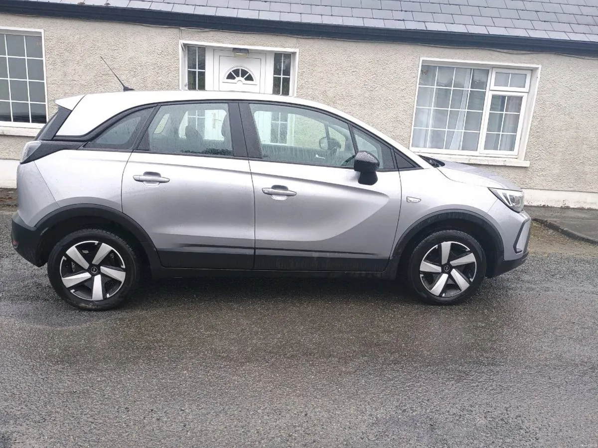 2022 Opel Crossland MY21-SC 1.5 110PS - Image 3