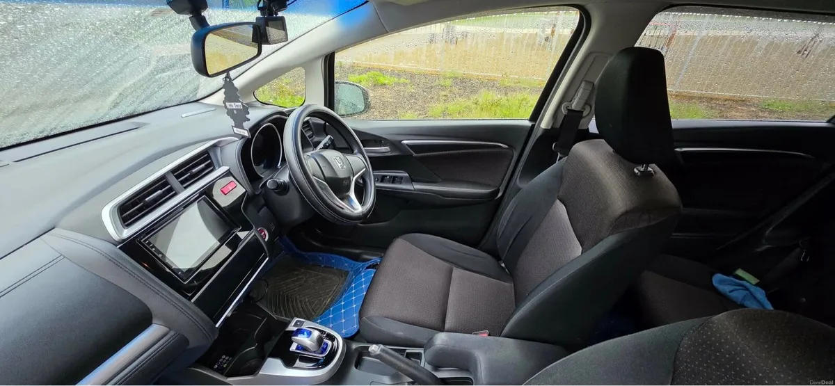 Honda Fit 1.5 Hybrid Automatic Low mileage - Image 2