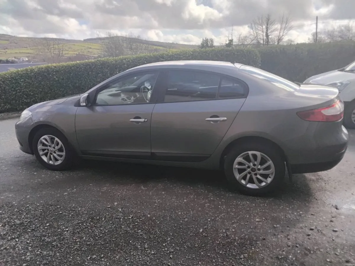 2013 Renault fluence nct and tax - Image 3