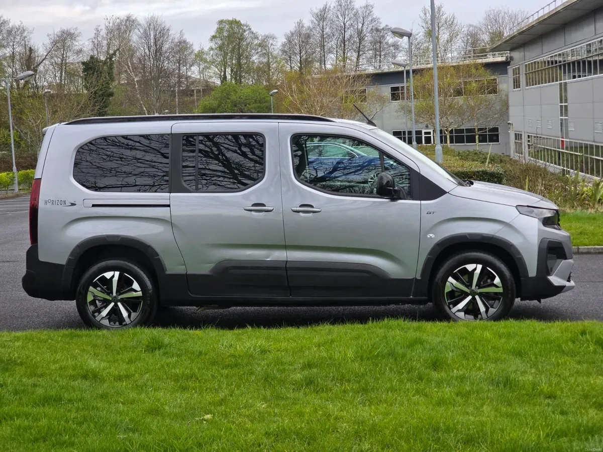 Peugeot Rifter Wheelchair Accessible Vehicle - Image 3
