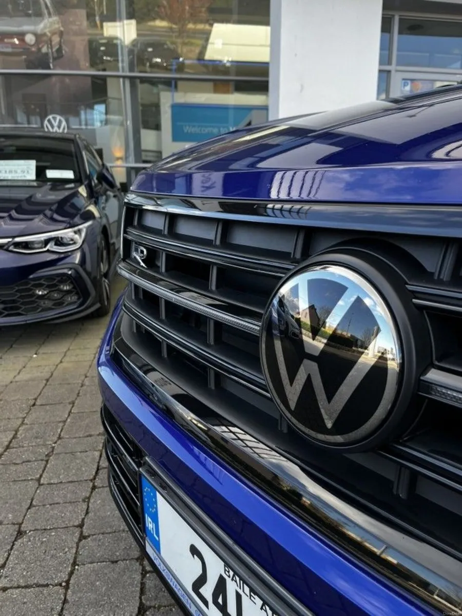 Volkswagen Touareg R 3.0 TSI PHEV 462HP **REAR VIE - Image 3