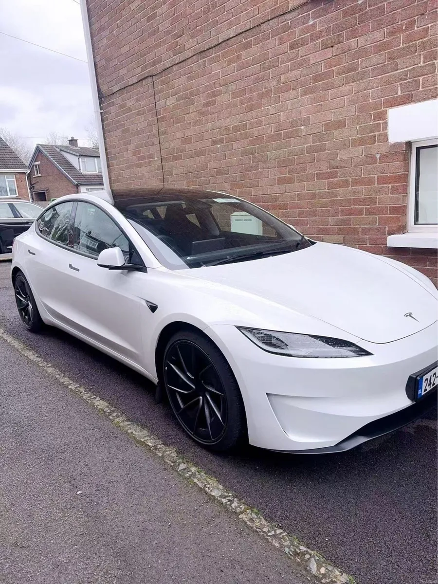Tesla Model3 Performance - Image 1