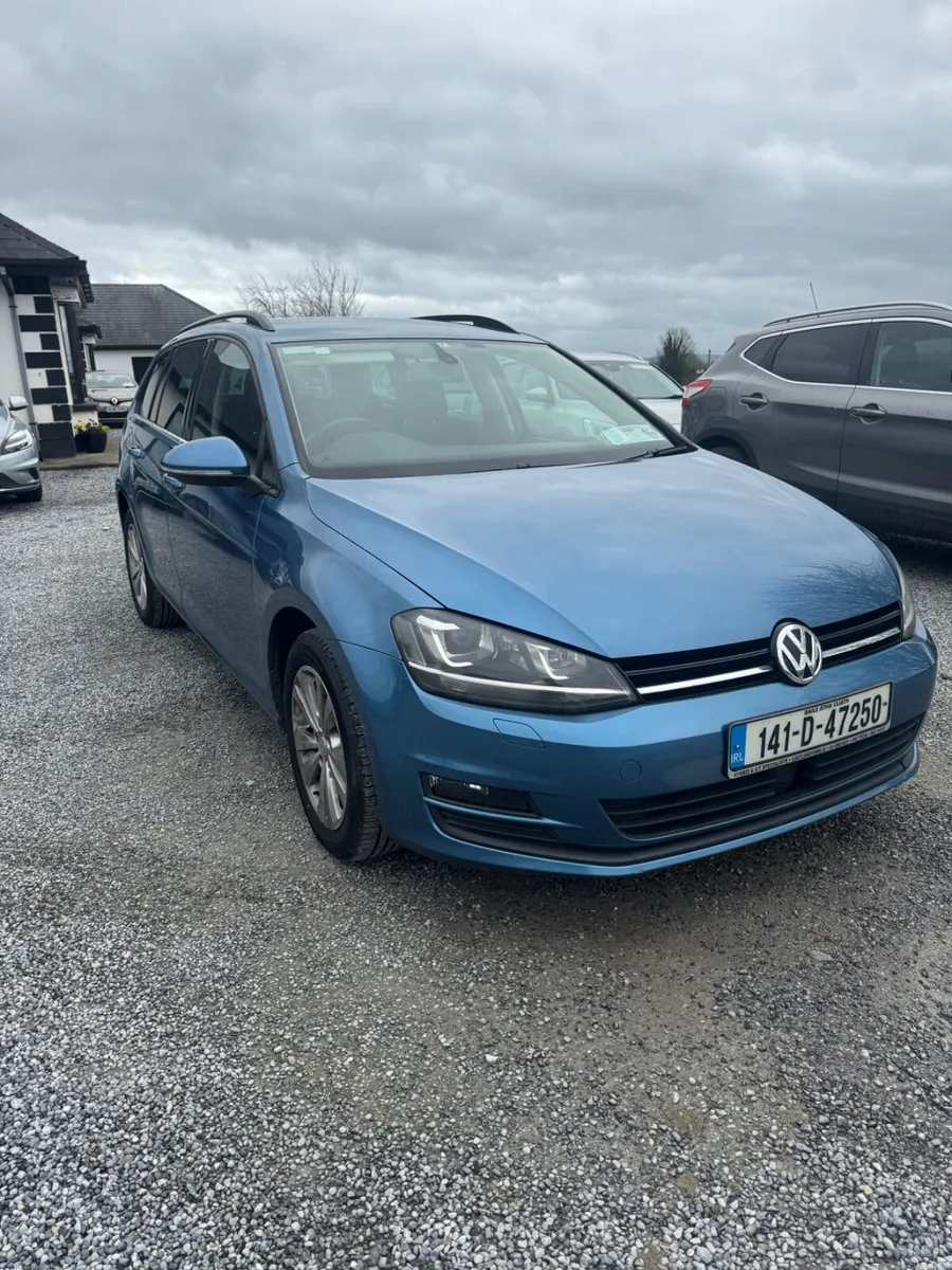 Volkswagen Golf 2014 automatic estate - Image 1