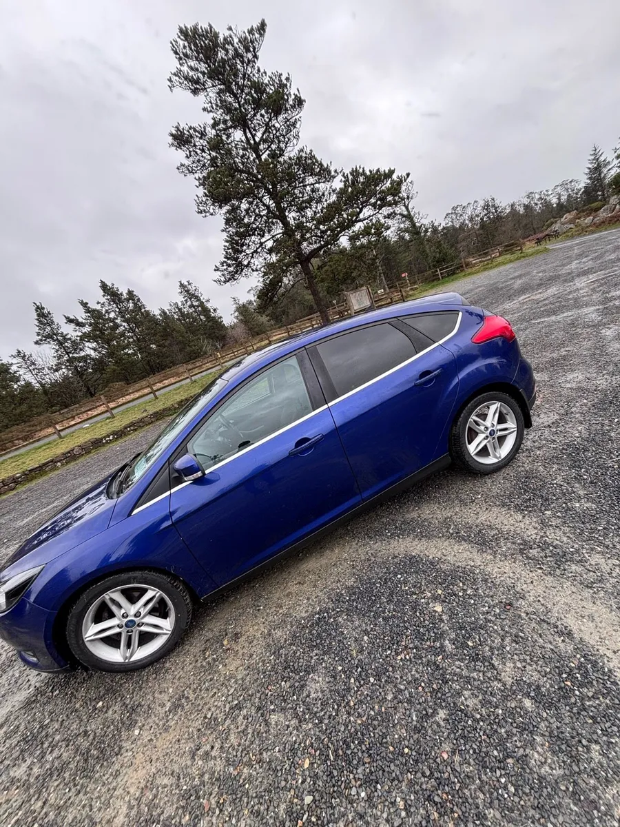 Ford focus 1.5 tdci ztec manual - Image 3