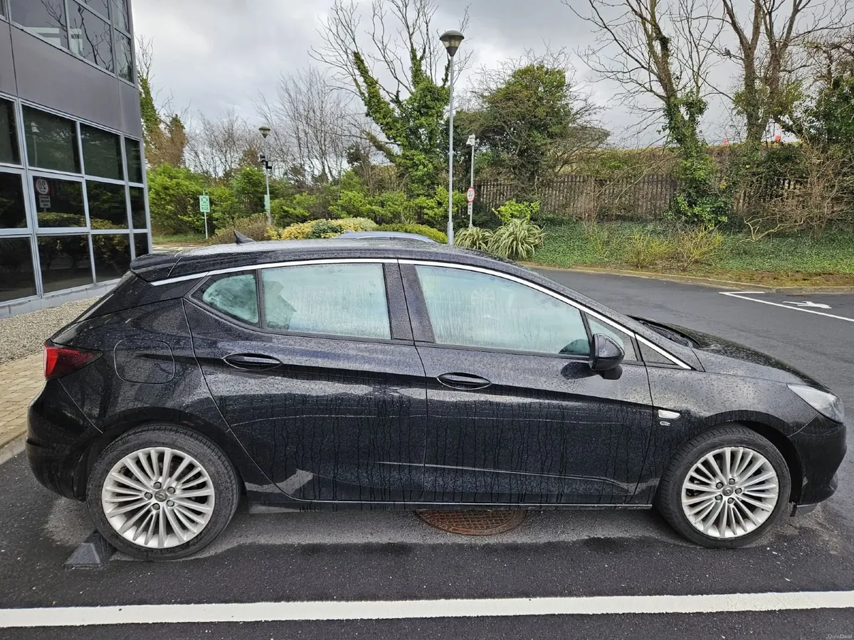 Opel Astra 2020 - Image 1